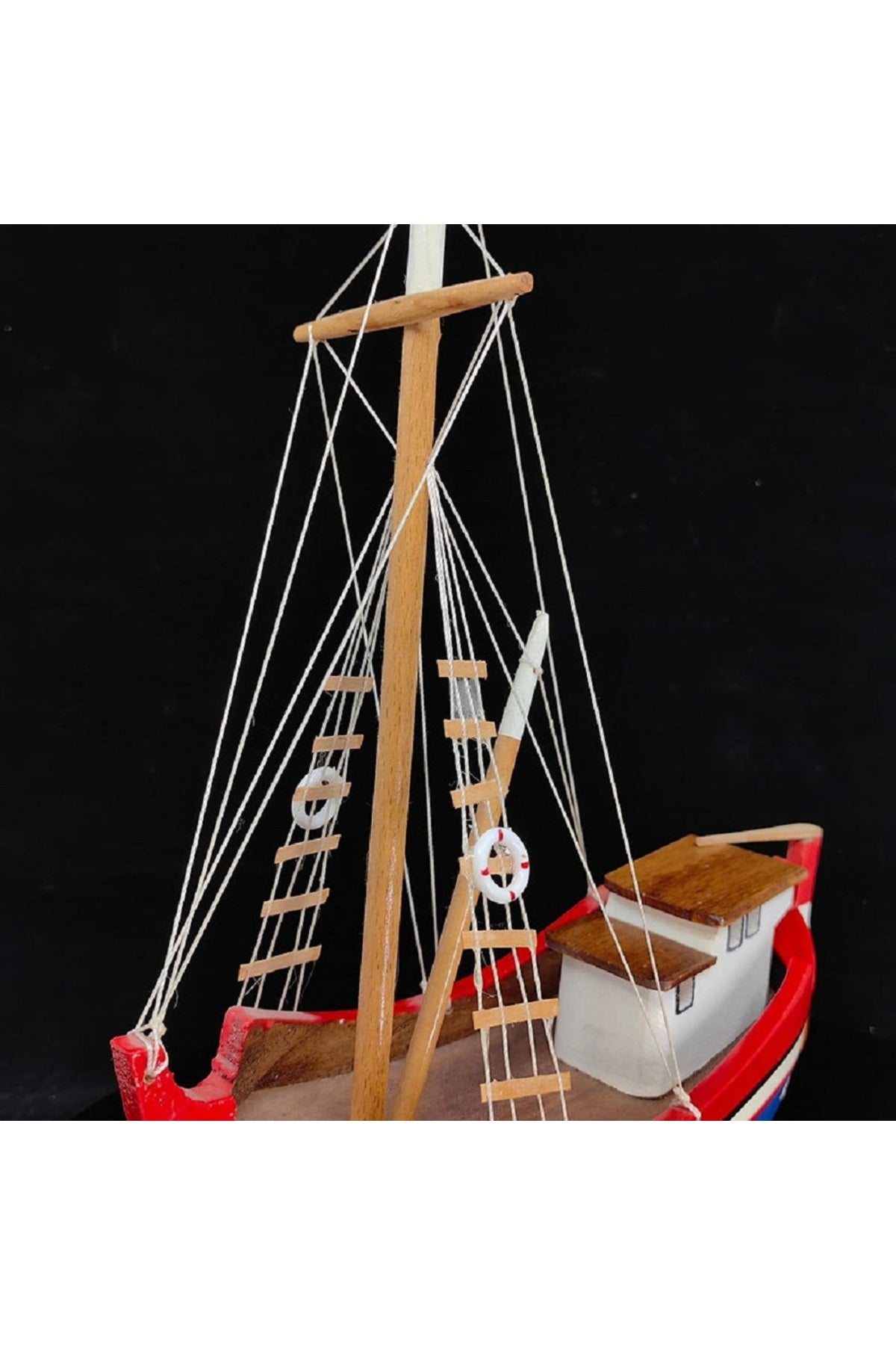 El yapımı Komple Ahşap Malzemeden Gemi Maketi 38X45CM