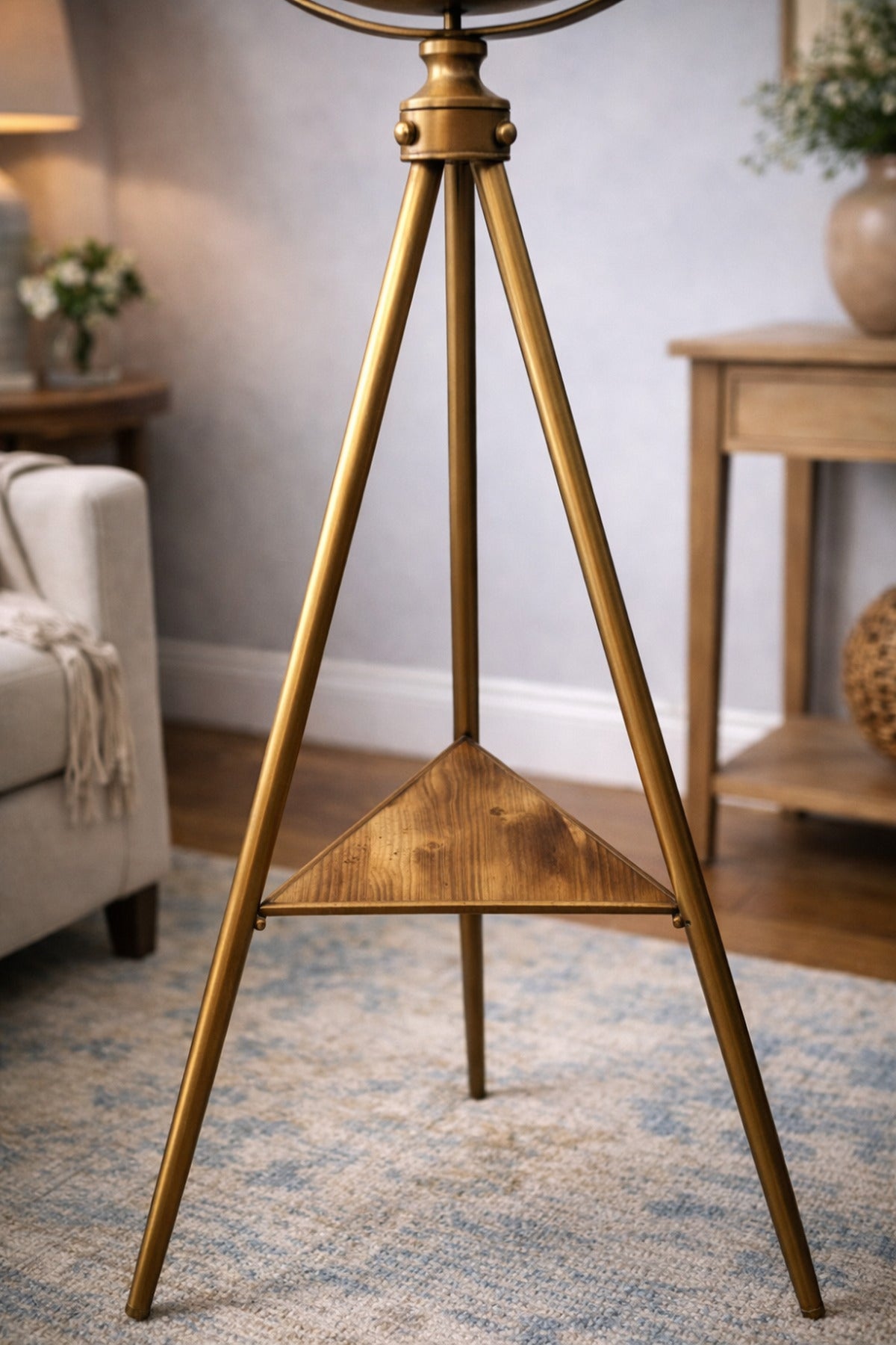 Vintage Tripod Ayaklı Mekanik Görünümlü Dekoratif Yer Saat Metal Gövde & Endüstriyel Tasarım