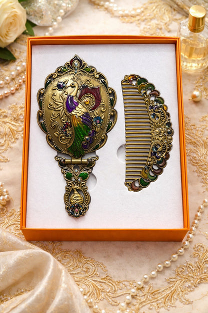 Osmanlı Vintage Tavus Kuşu Desenli El Aynası & Tarak Seti – Antik Gümüş Tonlu Hediyelik Set