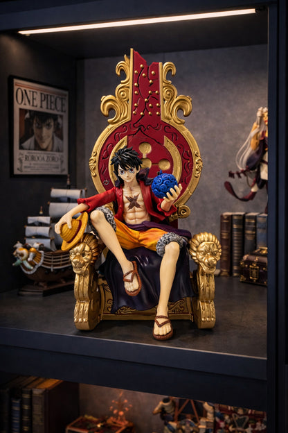 One Piece Monkey D. Luffy Tahtlı Koleksiyon Figürü – Kral Temalı Özel Tasarım | 32 cm