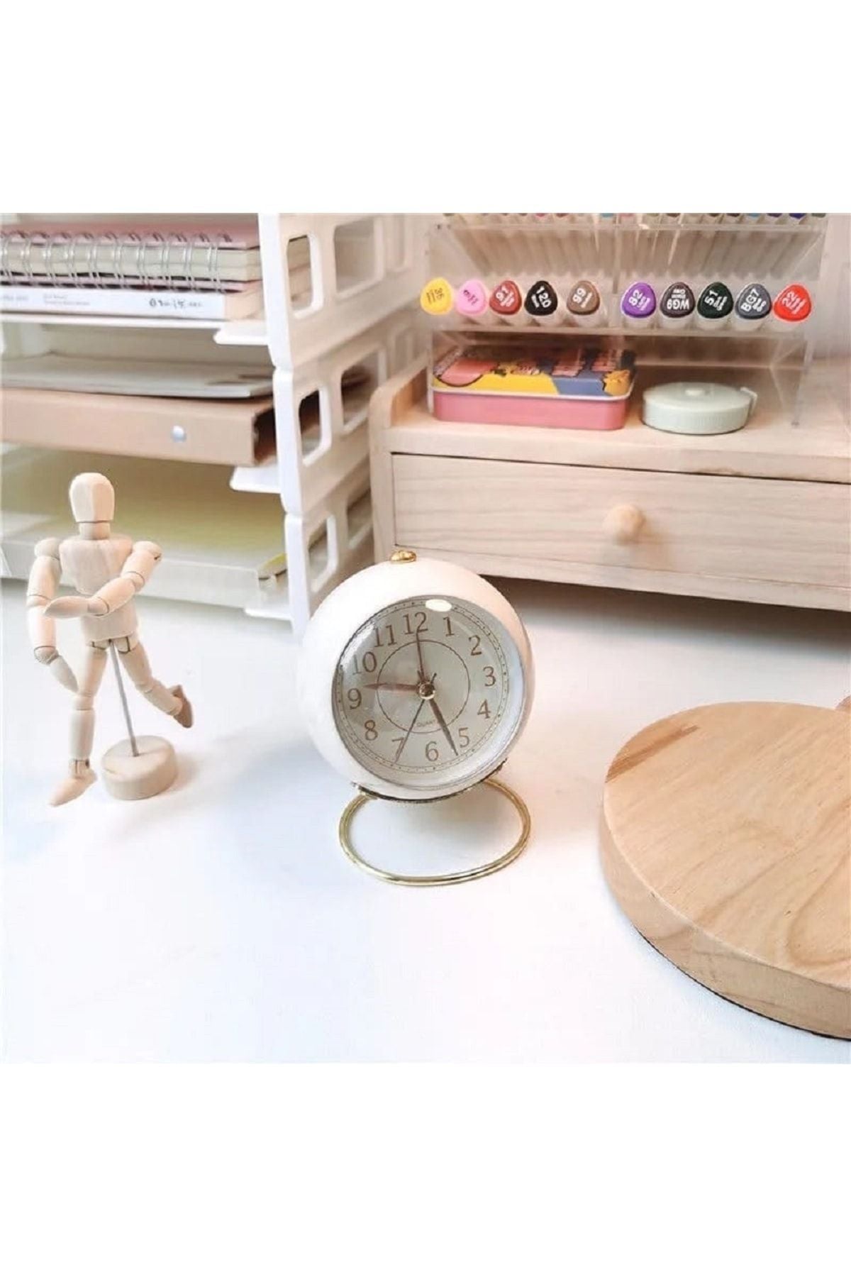 Retro Quartz Sessiz Ve Işıklı Masa Saati