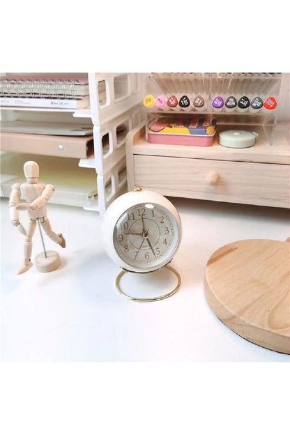 Retro Quartz Sessiz Ve Işıklı Masa Saati