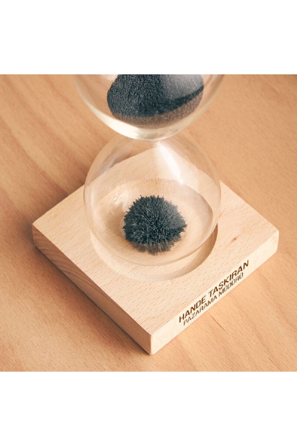 İsim ve Unvan Yazılı Kurumsal Hediyelik Manyetik Kum Saati