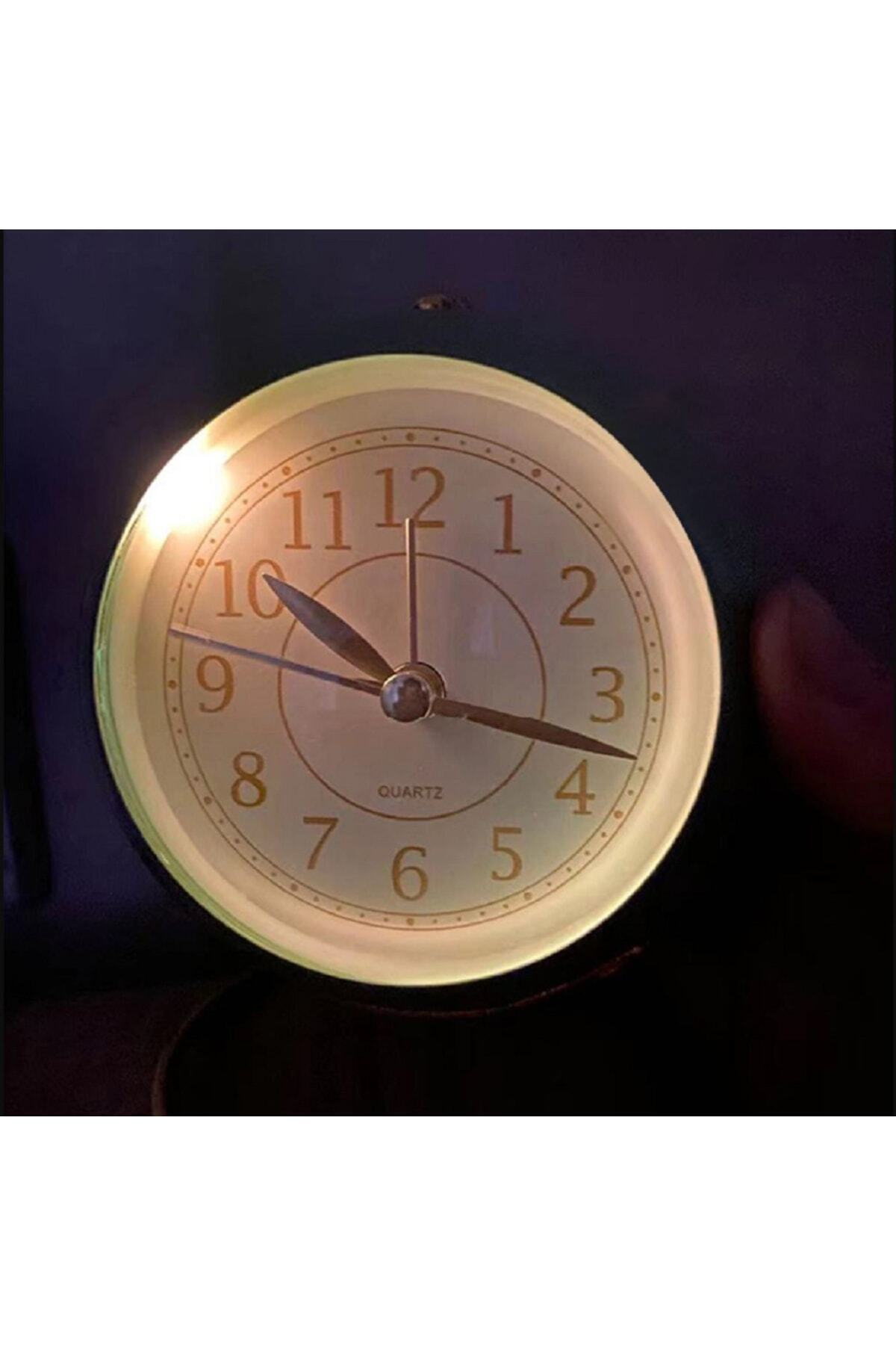 Retro Quartz Sessiz Ve Işıklı Masa Saati