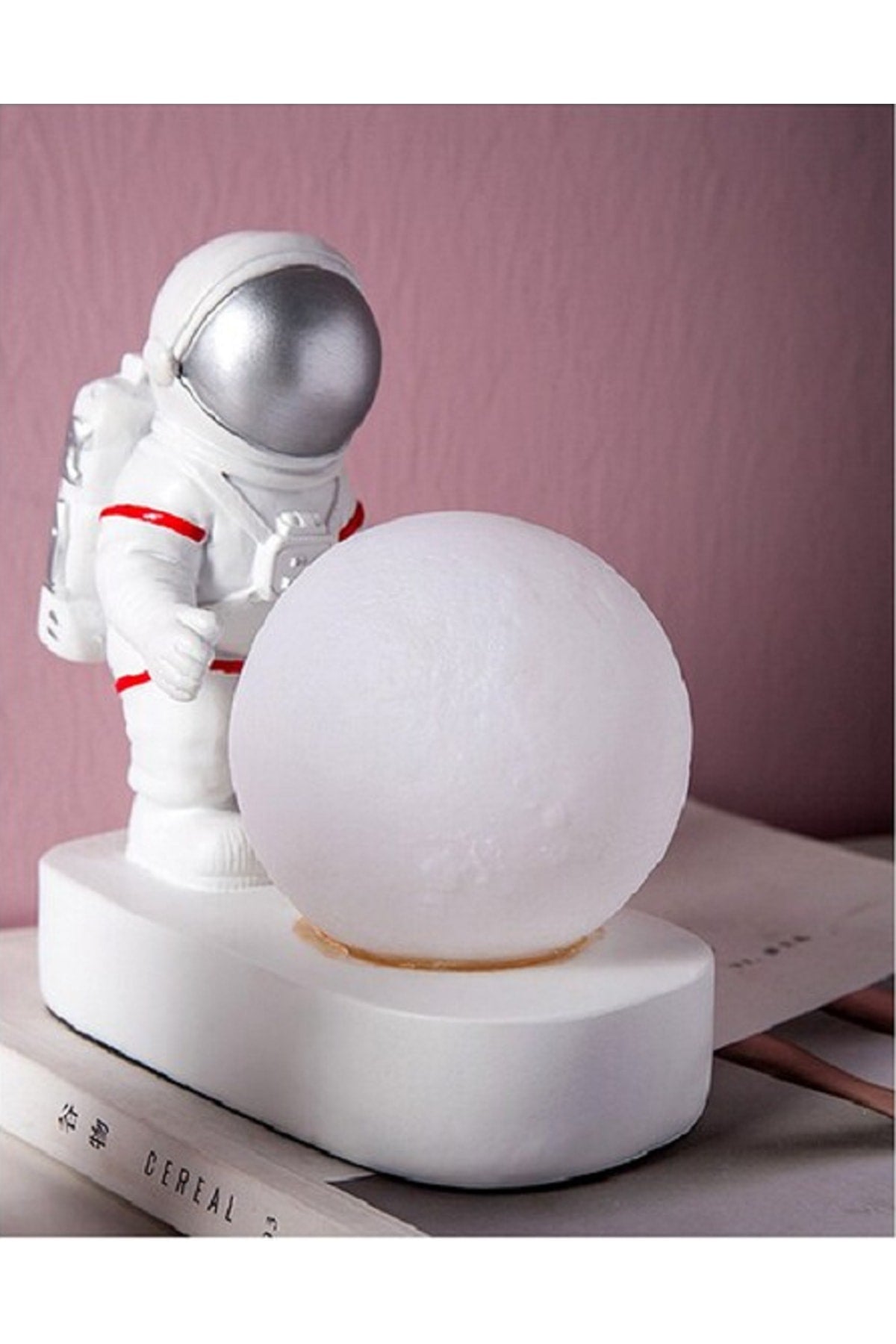 Astronot Spaceman Ay Led Gece Lambası Yatak Odası Başucu Masaüstü Yaratıcı Reçine Lamba Obje