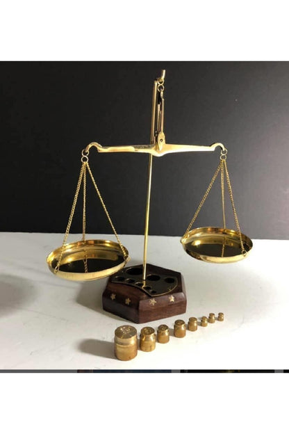 Dekoratif Ahşap Kaideli 100gr Terazi