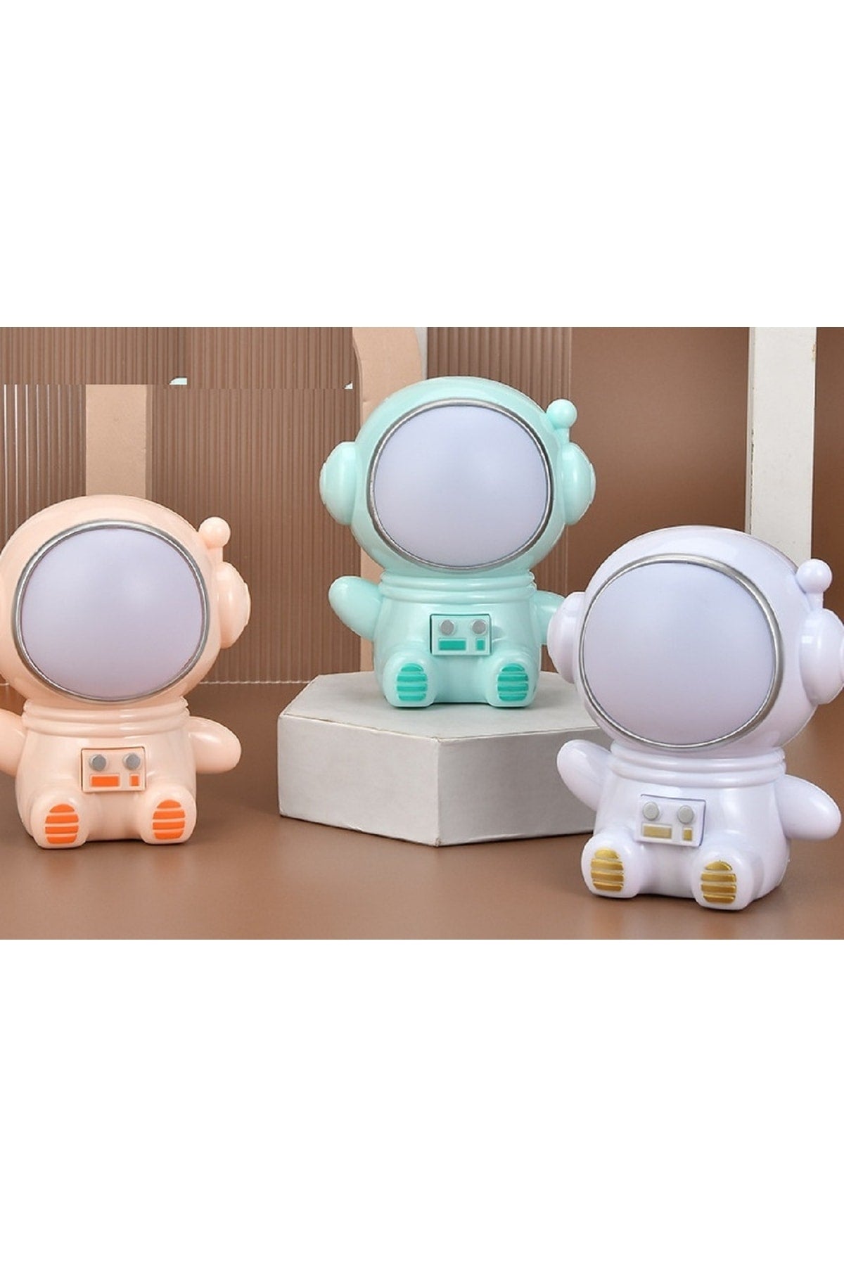 Karikatür Spaceman Gece Işıkları Usb Şarj Edilebilir Lambalar Çocuklar Için Bebek Masa Lambası
