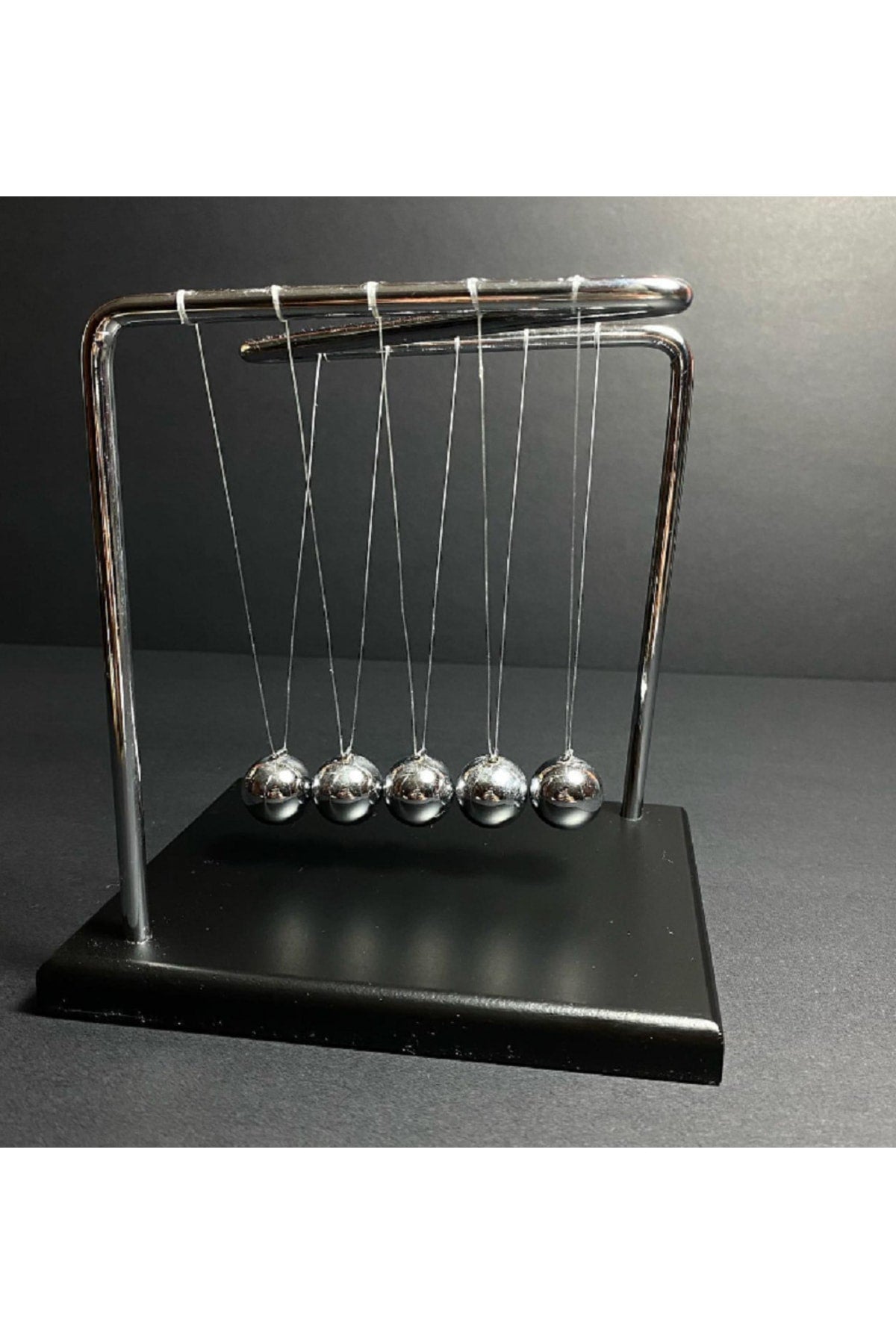 Newton Çarpışan Denge Topları Newton Beşiği