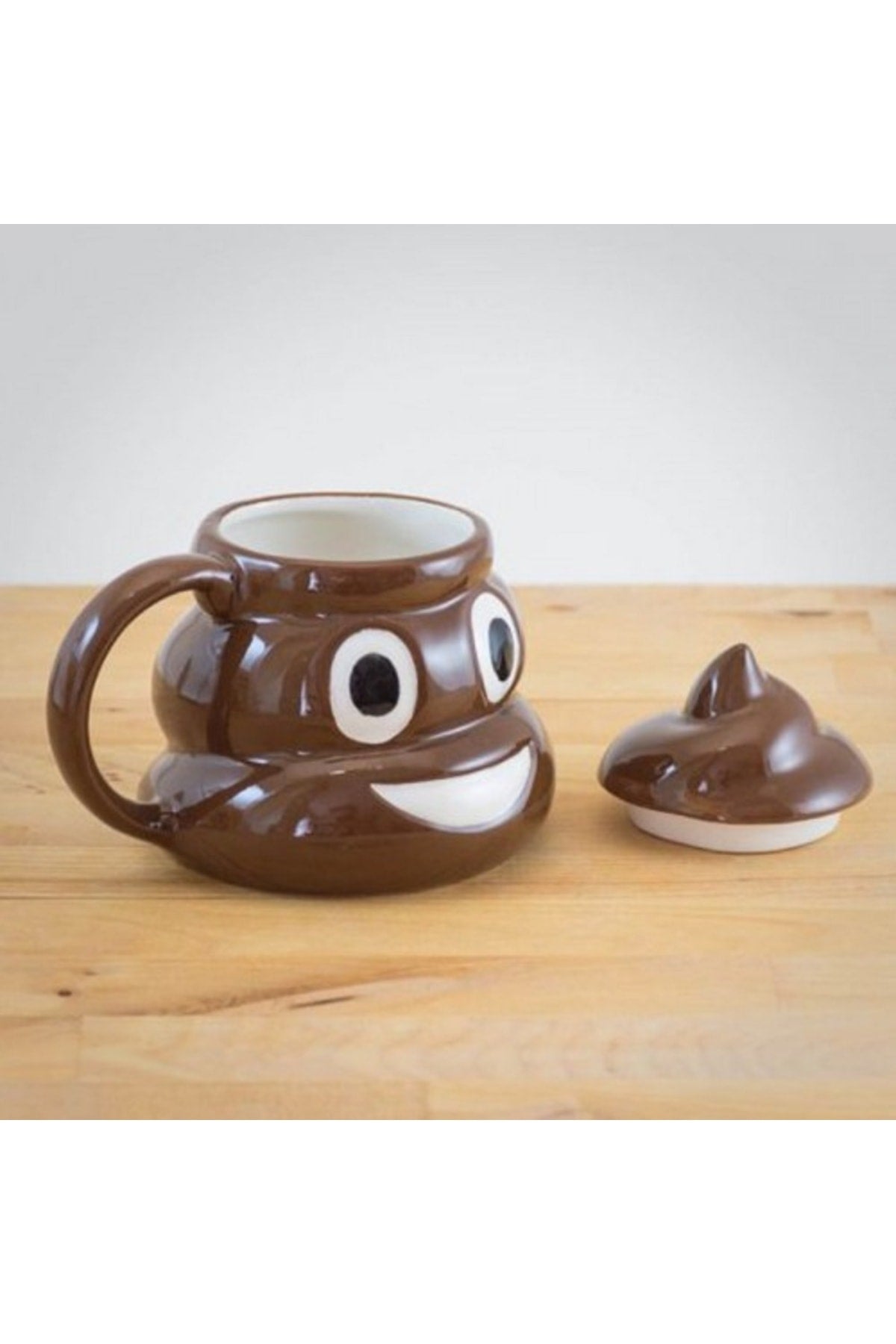 Sevimli Seramik Kapaklı Poo Kaka Emoji Kupa Bardak Seti