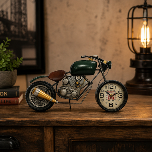 Dekoratif Motosiklet Masa Saati – Kırmızı Vintage Motor Tasarımlı Metal Masa Dekoru 44x8x24 Cm